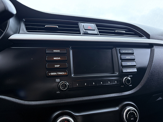 Kia Rio Luxe, 2019 года, пробег 149639 км