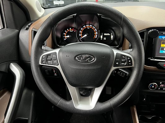 Lada (ВАЗ) XRAY Exclusive (2018), 2019 года, пробег 72619 км
