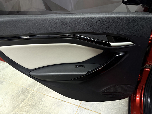 Lada (ВАЗ) Vesta Luxe, 2018 года, пробег 89217 км