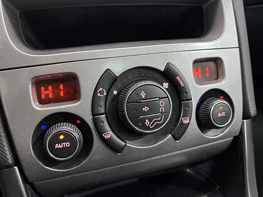 Peugeot 308 Premium Pack, 2010 года, пробег 200153 км