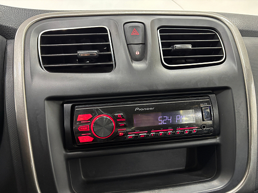 Renault Sandero, 2015 года, пробег 126597 км