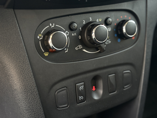 Renault Sandero Stepway Life, 2019 года, пробег 128784 км