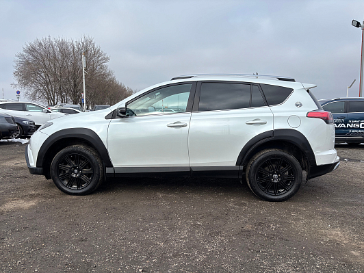 Toyota RAV4 Adventure, 2018 года, пробег 162309 км