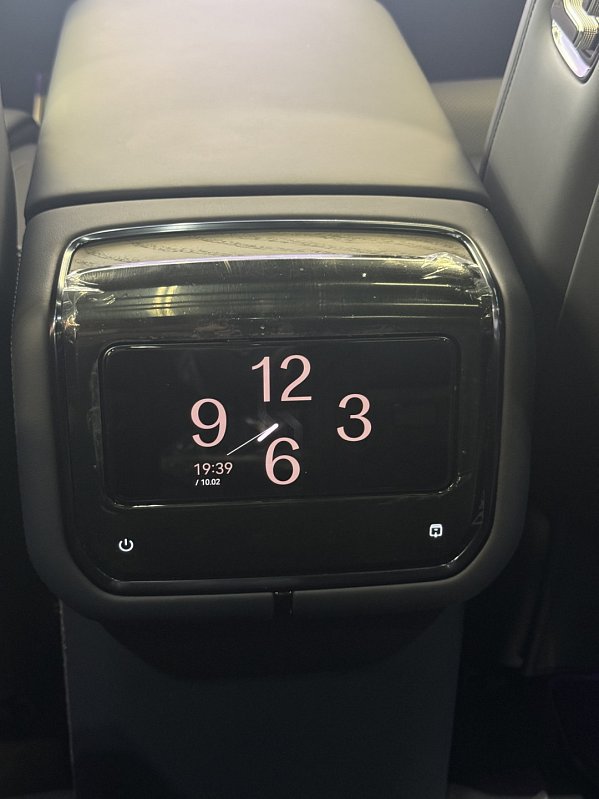 Zeekr 9X Hyper (6 seats), черный
