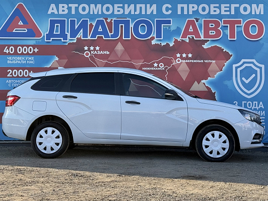 Lada (ВАЗ) Vesta Luxe, 2021 года, пробег 127135 км