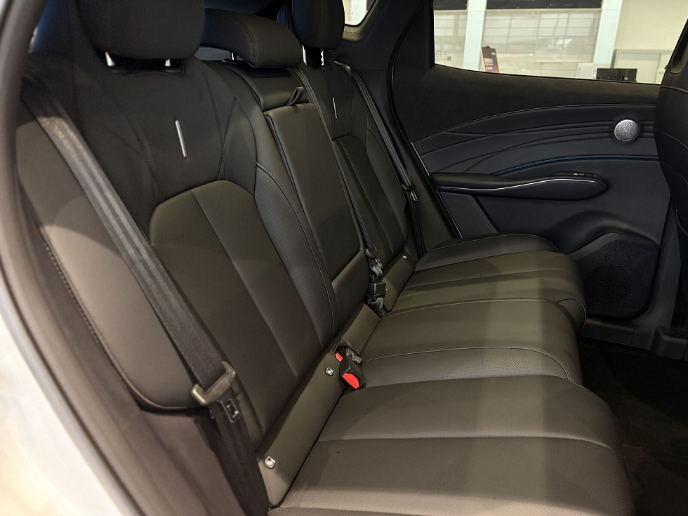 Omoda C7 Стиль, белый