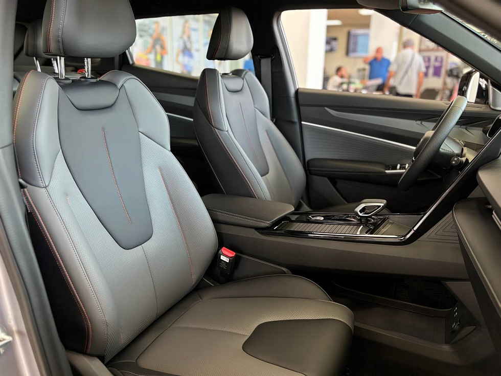 Geely Cityray Flagship, серебряный