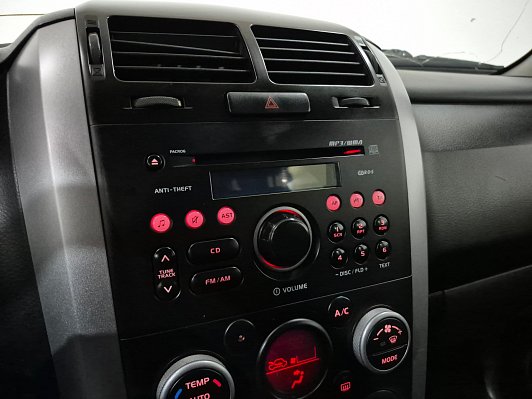 Suzuki Grand Vitara JLX-A, 2011 года, пробег 260616 км
