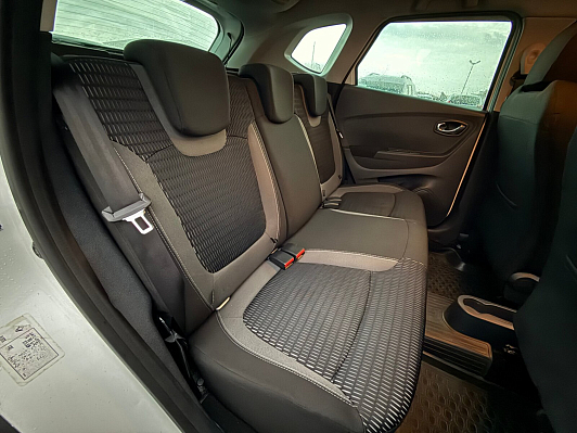 Renault Kaptur Extreme, 2017 года, пробег 102200 км