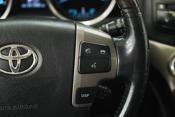 Toyota Land Cruiser, 2011 года, пробег 311307 км