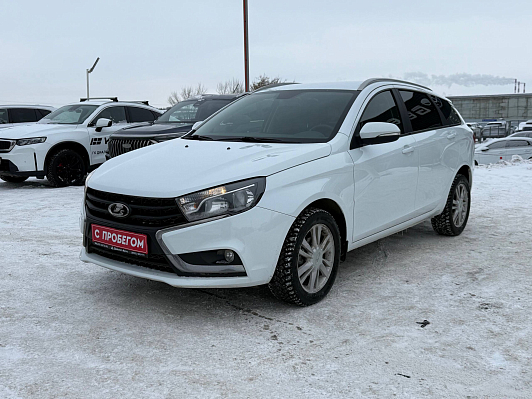 Lada (ВАЗ) Vesta Luxe Multimedia (2017-2019), 2019 года, пробег 92437 км