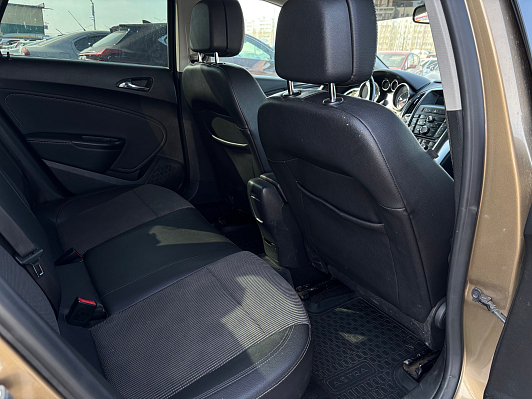 Opel Astra Cosmo, 2013 года, пробег 187564 км