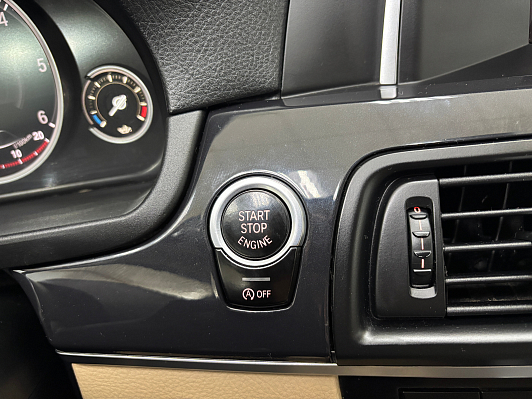 BMW 5 серии, 2015 года, пробег 155547 км