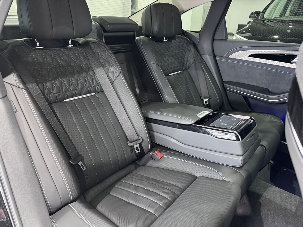 Hongqi H9 Deluxe Business, черный