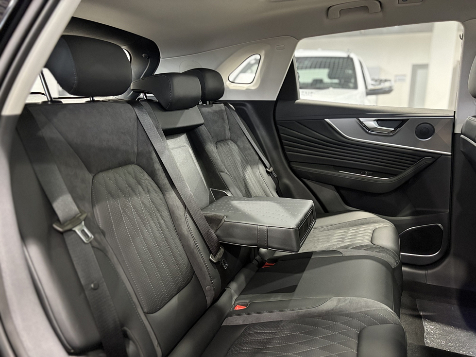 Hongqi HS3 Comfort, серый