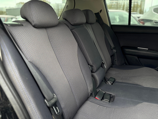Nissan Tiida, 2008 года, пробег 149000 км
