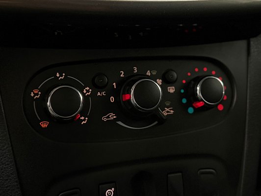 Renault Sandero, 2015 года, пробег 152350 км
