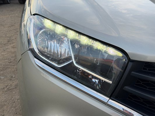 Lada (ВАЗ) XRAY Comfort, 2016 года, пробег 130000 км