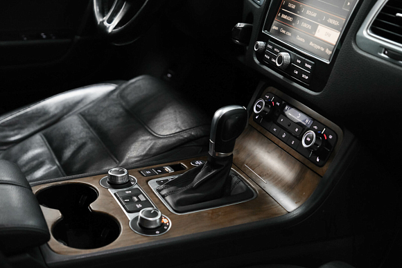 Volkswagen Touareg R-line, 2014 года, пробег 160000 км