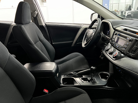 Toyota RAV4, 2017 года, пробег 165000 км