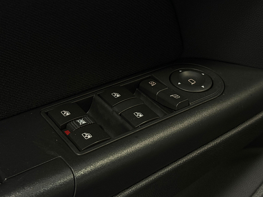 Opel Astra, 2011 года, пробег 245000 км