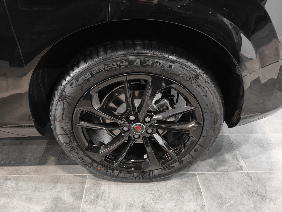 Hongqi HS3 Делюкс (Deluxe), черный