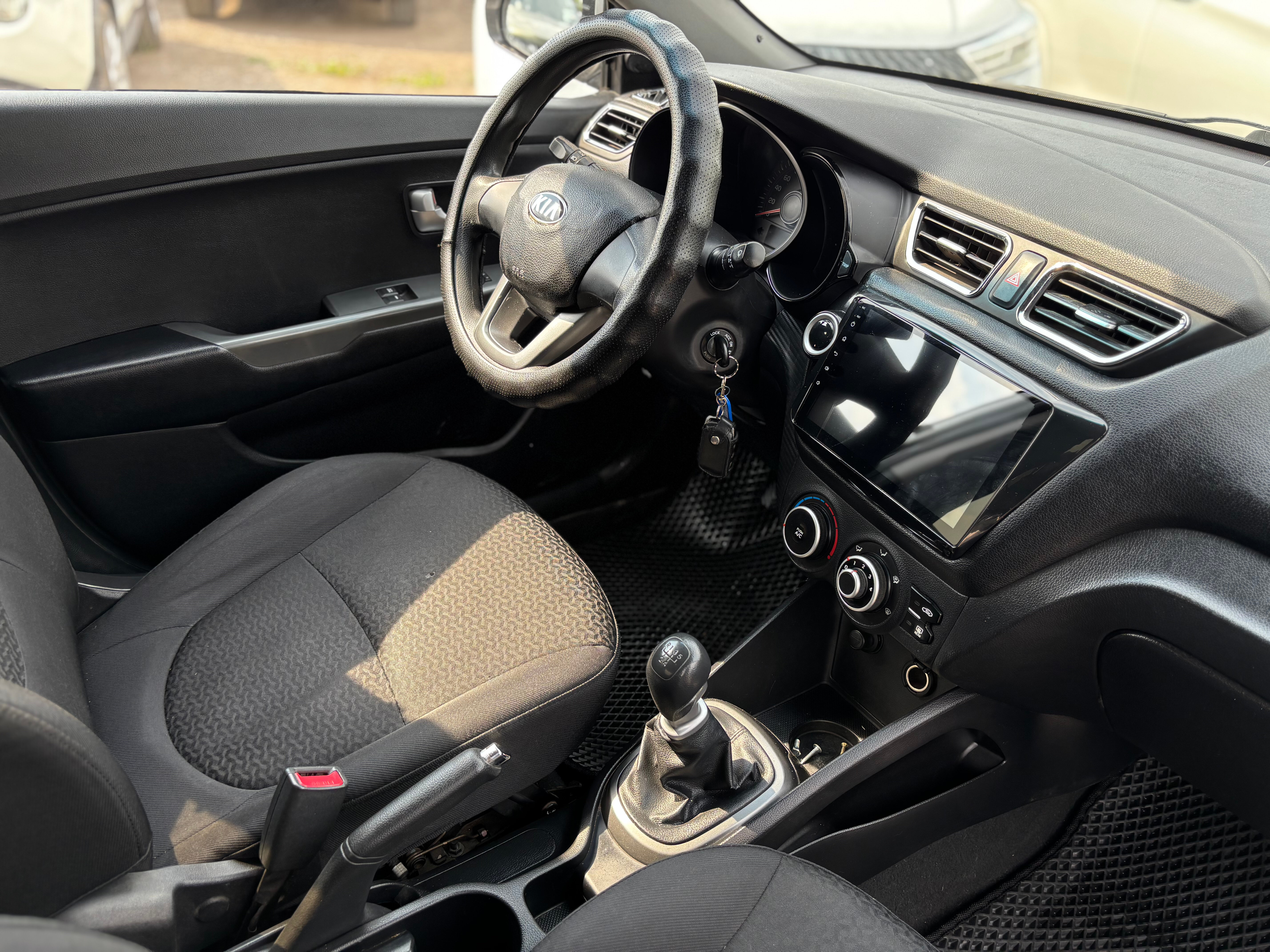 Kia Rio Comfort, 2014 года, пробег 140647 км