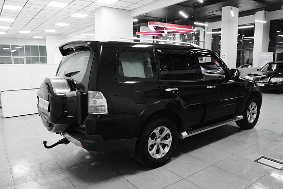 Mitsubishi Pajero Ultimate, 2007 года, пробег 197701 км