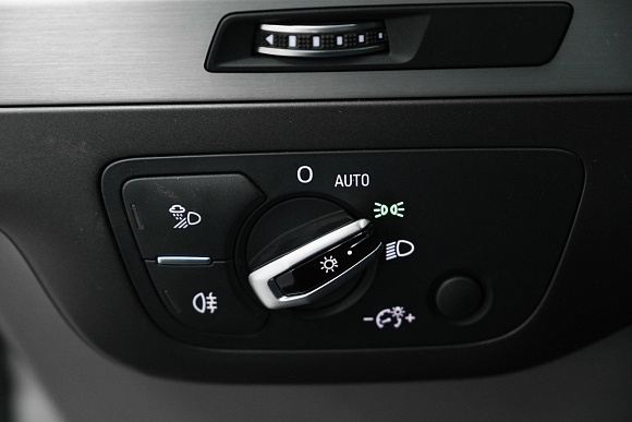 Audi Q7 Business, 2015 года, пробег 185389 км