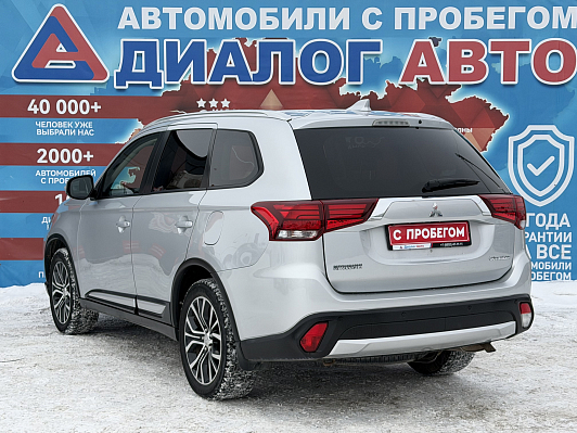 Mitsubishi Outlander Intense+, 2018 года, пробег 148000 км