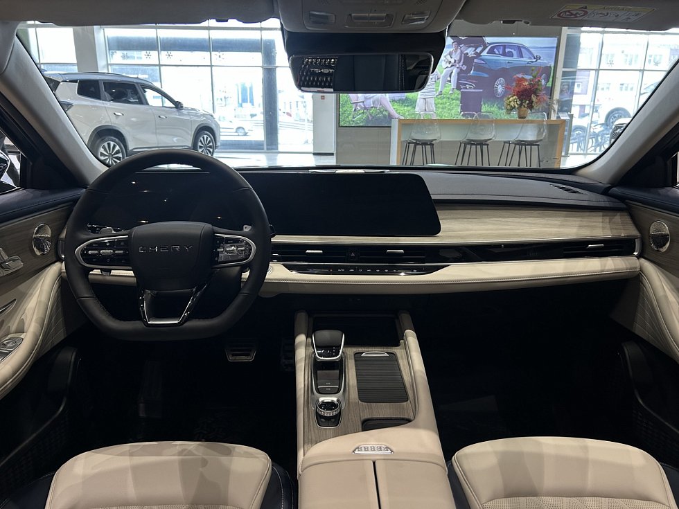 Chery Arrizo 8 Ultra, зеленый