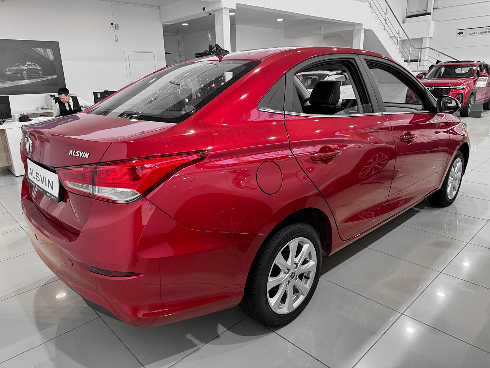 Changan Alsvin Luxe, красный