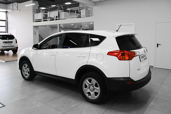 Toyota RAV4, 2014 года, пробег 149496 км