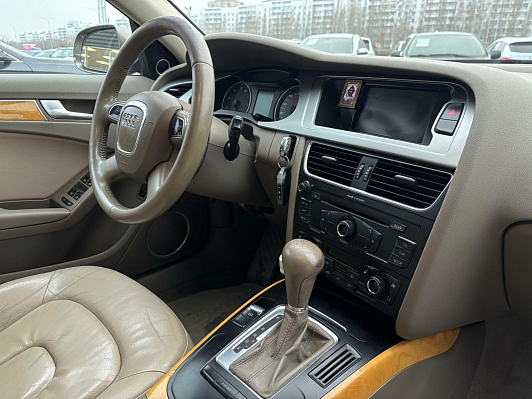 Audi A4, 2010 года, пробег 219615 км