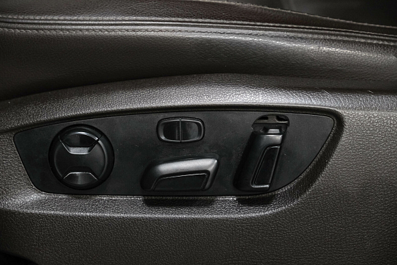 Volkswagen Touareg, 2014 года, пробег 218000 км