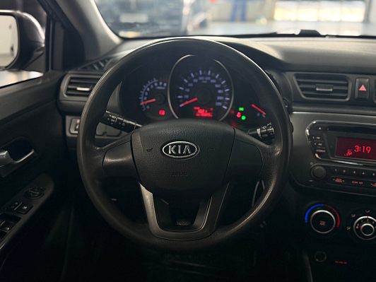 Kia Rio Luxe, 2011 года, пробег 131000 км