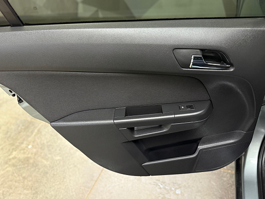 Opel Astra, 2012 года, пробег 174189 км