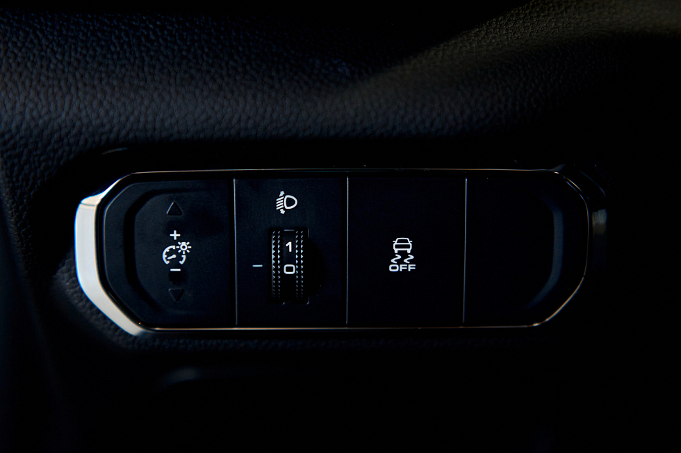 Haval Jolion Оптимум, черный