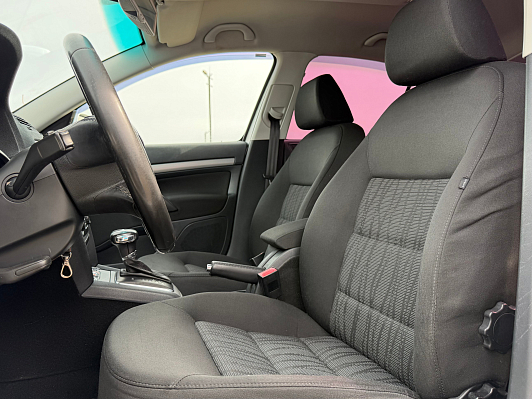 Skoda Octavia Ambition, 2010 года, пробег 235600 км