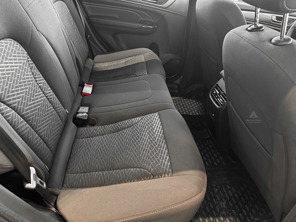 Haval M6 Family, серебряный