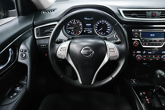 Nissan X-Trail, 2017 года, пробег 107000 км