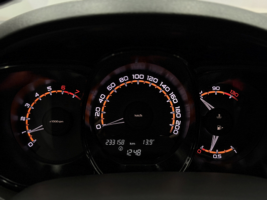 Lada (ВАЗ) Vesta Comfort, 2019 года, пробег 233000 км