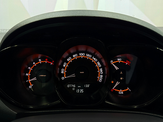 Lada (ВАЗ) Vesta Comfort, 2019 года, пробег 137000 км