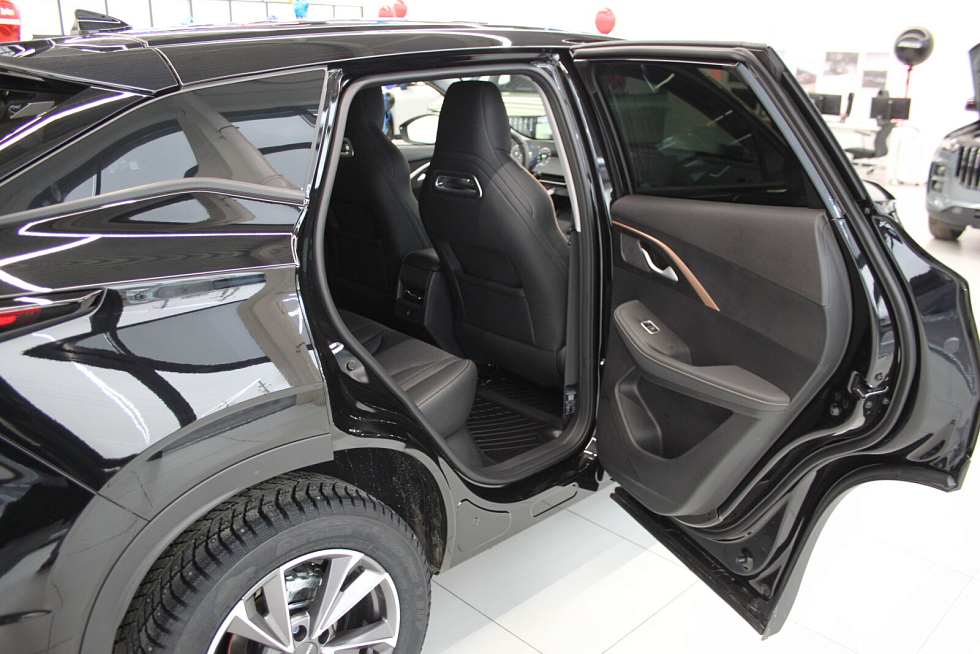 Omoda C5 Стиль (2025), черный