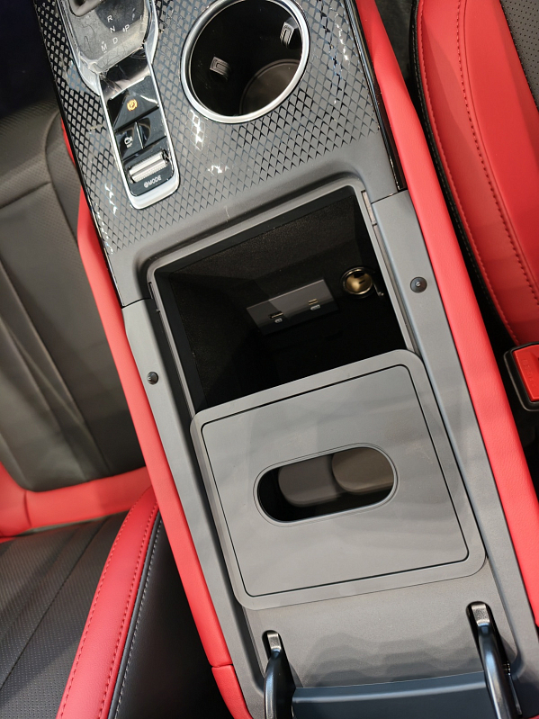 Hongqi HS3 Comfort, черный