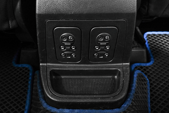 Land Rover Freelander HSE, 2008 года, пробег 150000 км