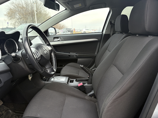 Mitsubishi Lancer, 2011 года, пробег 117631 км