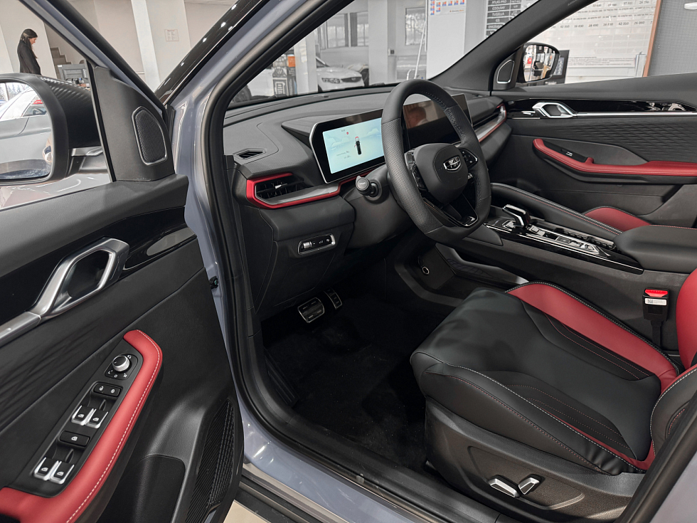 Geely Coolray Exclusive, серый