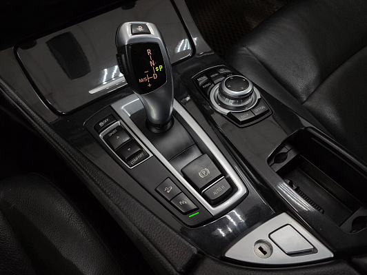 BMW 5 серии, 2014 года, пробег 290985 км