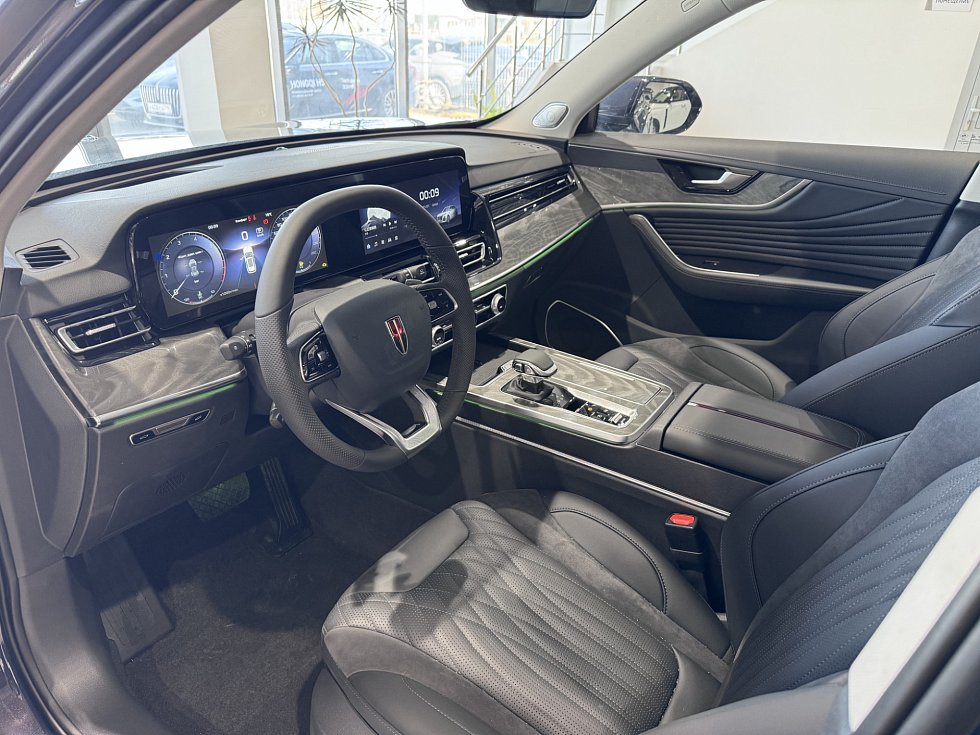 Hongqi HS5 Делюкс (Deluxe), коричневый